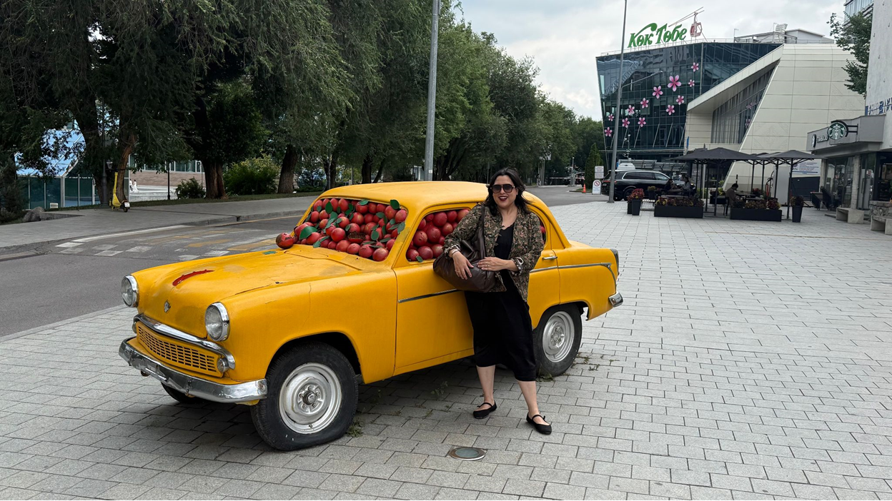 Nomadic Heritage and the Everyday: Kazakh Contemporary Fashion 